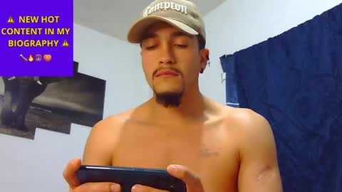 Snapshot of keivid_2303 chatting on January 27, 11:54 am david online show from January 27, 11:54 am