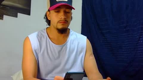 Snapshot of keivid_2303 chatting on March 4, 2:21 pm david online show from March 4, 2:21 pm