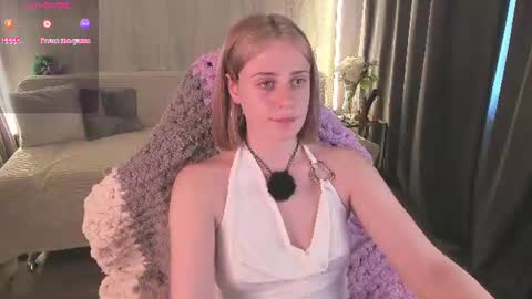 Snapshot of kek_____ chatting on July 2, 12:00 pm Call me Nat online show from July 2, 12:00 pm
