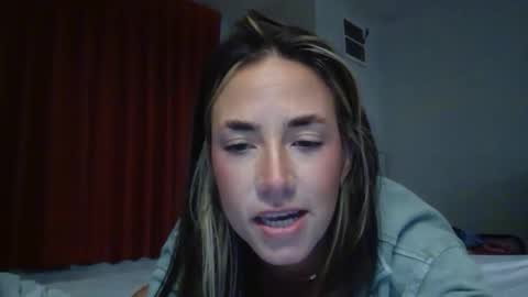 kekes2015 online show from October 23, 4:23 am