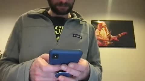 Snapshot of kelkun2828 chatting on December 15, 5:10 pm kelkun2828 online show from December 15, 5:10 pm