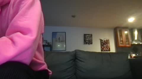 Snapshot of kelkun2828 chatting on January 11, 2:09 am kelkun2828 online show from January 11, 2:09 am