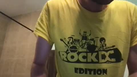 Snapshot of kelkun2828 chatting on October 16, 3:35 pm kelkun2828 online show from October 16, 3:35 pm