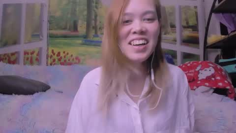 Snapshot of kelly_baby2005 chatting on February 4, 4:18 am Kelly online show from February 4, 4:18 am