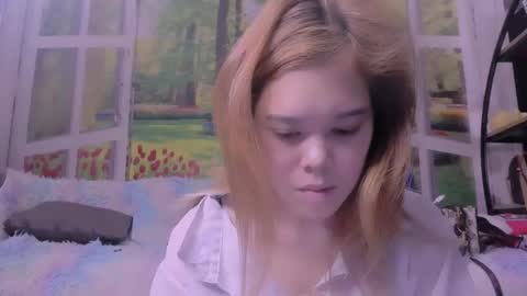 Snapshot of kelly_baby2005 chatting on February 8, 5:33 am Kelly online show from February 8, 5:33 am