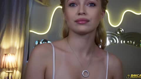 Kelly online show from November 11, 6:02 am