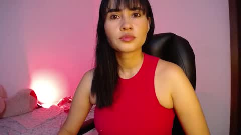 Snapshot of kelly_richardson1 chatting on December 11, 3:26 pm elena online show from December 11, 3:26 pm