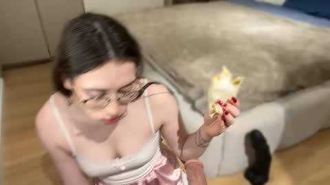 Kelly online show from December 3, 5:11 pm