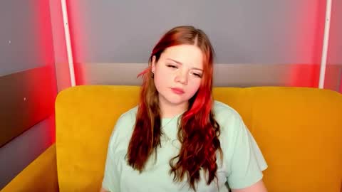 Snapshot of kellyfiery chatting on November 21, 8:24 am Kellyfiery online show from November 21, 8:24 am