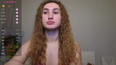 Snapshot of kellykeat chatting on November 26, 3:07 am Princess Kelly online show from November 26, 3:07 am