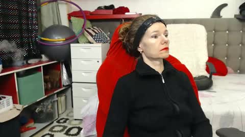 kelly online show from February 23, 4:07 am