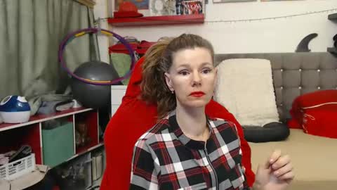 kelly online show from March 6, 9:53 pm