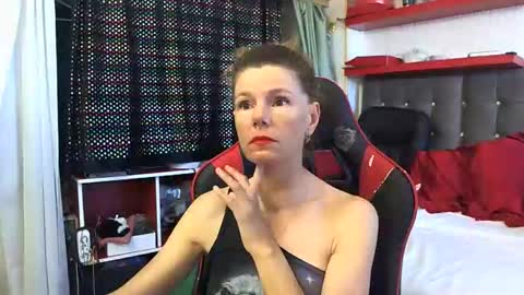 kelly online show from September 18, 9:00 am