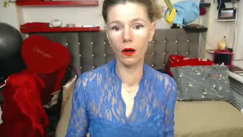 kelly online show from October 2, 1:56 am