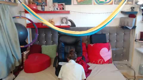 kelly online show from October 10, 10:25 am