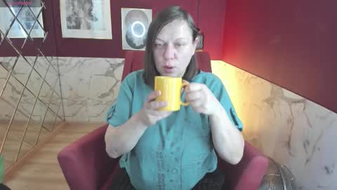 Kelly online show from September 9, 5:51 am