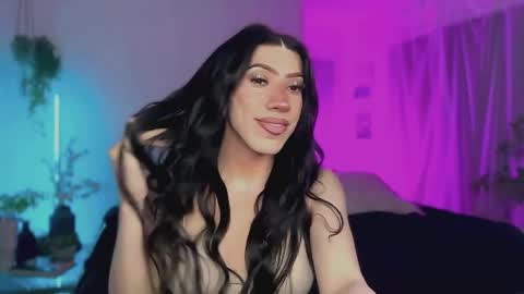 Kelsi  online show from May 23, 6:07 am