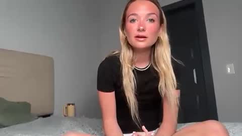 Kelsey Blu online show from March 12, 3:56 am