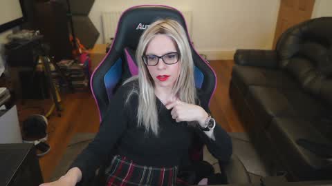 kelseycobalt online show from January 1, 11:07 pm