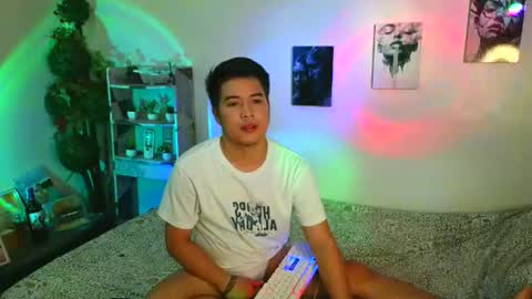 Snapshot of keltcumx chatting on March 1, 4:42 pm keltcumx online show from March 1, 4:42 pm