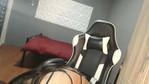 kimmy online show from June 2, 12:01 am