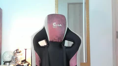 ken_mailik online show from October 19, 7:25 pm