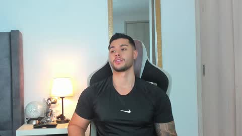 ken_mailik online show from November 4, 11:15 pm