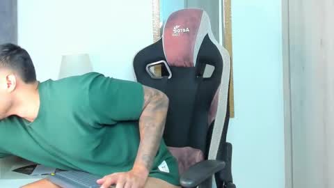 ken_mailik online show from November 23, 7:24 pm