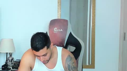 ken_mailik online show from June 14, 3:41 am