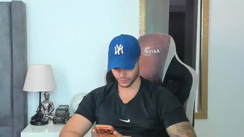 ken_mailik online show from June 28, 10:27 pm