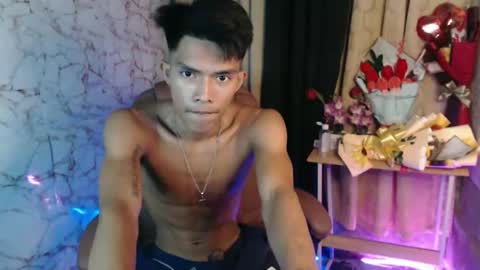 ken_minjun online show from March 6, 10:23 am
