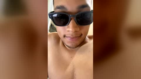 Snapshot of ken_xaru chatting on April 13, 5:29 pm Leto Ken online show from April 13, 5:29 pm