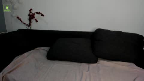 kendal_walkerr online show from June 6, 4:44 pm