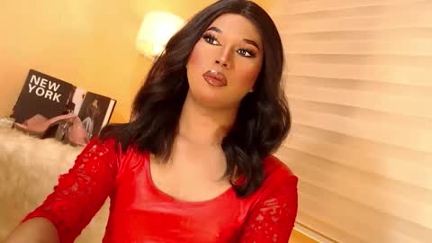 Ebony online show from December 4, 5:43 pm