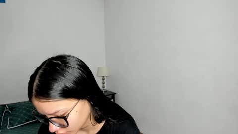 Kendal online show from November 27, 3:25 pm