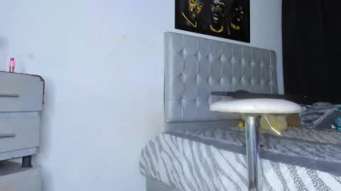 Kendall online show from October 9, 4:21 am