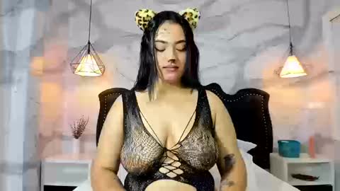 Kendall no Jenner  online show from February 19, 4:41 am