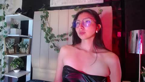 kendall_saenz online show from October 15, 8:31 pm