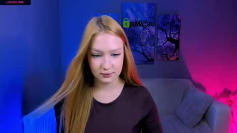 Snapshot of kendallkay_ chatting on November 28, 10:40 am Kendal online show from November 28, 10:40 am