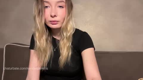 Kendall online show from December 22, 9:45 pm