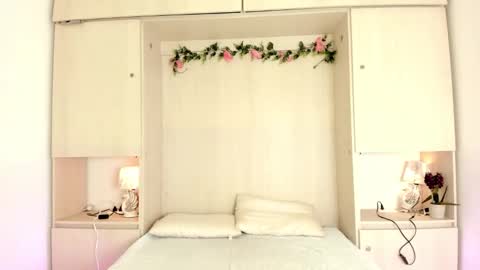 Kendal online show from March 17, 11:57 am