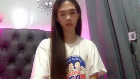 Kendall  online show from April 16, 10:27 am