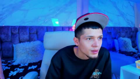 Kendall and Taylor online show from April 8, 2:55 am