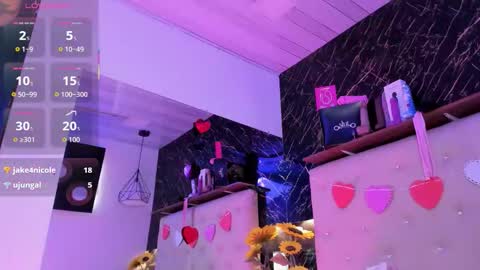 Kendall online show from February 14, 2:47 pm