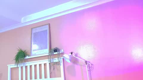 Snapshot of kendalmilleer chatting on February 6, 9:01 am online show from February 6, 9:01 am