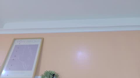 Snapshot of kendalmilleer chatting on February 23, 9:06 am online show from February 23, 9:06 am