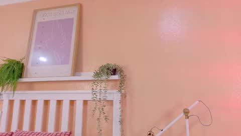 Snapshot of kendalmilleer chatting on March 4, 9:04 am online show from March 4, 9:04 am