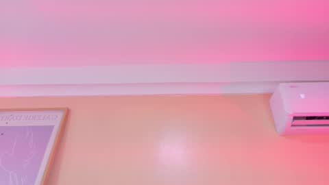 Snapshot of kendalmilleer chatting on March 21, 9:14 am online show from March 21, 9:14 am