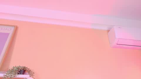 Snapshot of kendalmilleer chatting on March 24, 9:14 am online show from March 24, 9:14 am