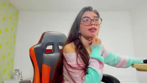 KENDALYENER online show from February 11, 2:57 pm